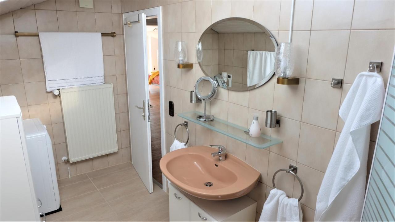Ferienwohnung Kaiserblick Stephanskirchen Bagian luar foto